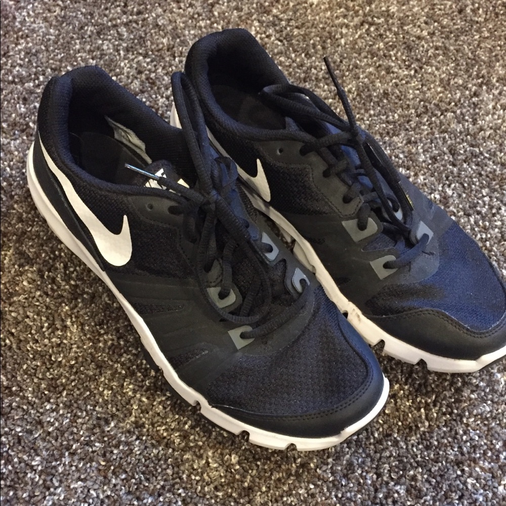 Men’s Nike sneakers